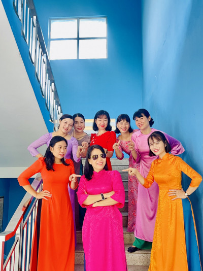 Công đoàn trường - Hưởng ứng tuần lễ áo dài