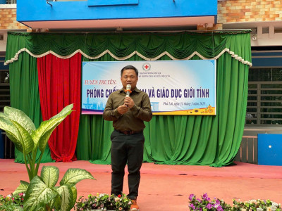 Thầy Đàm Lê Hà Giang - báo cáo viên