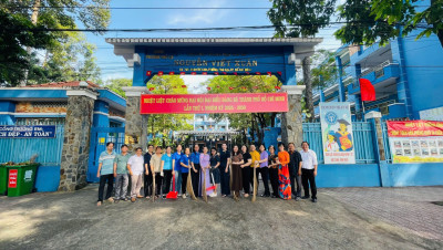 Chụp hình lưu niệm