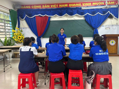 Đ/c Nguyễn Hồng Duyên - Bí thư chi đoàn triển khai