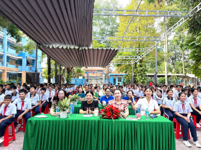 RỘN RÀNG "NGÀY HỘI TOÀN DÂN BẢO VỆ AN NINH TỔ QUỐC"  NĂM 2026 TẠI TRƯỜNG THCS NGUYỄN VIẾT XUÂN.
