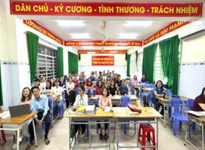RỘN RÀNG "NGÀY HỘI TOÀN DÂN BẢO VỆ AN NINH TỔ QUỐC"  NĂM 2026 TẠI TRƯỜNG THCS NGUYỄN VIẾT XUÂN.