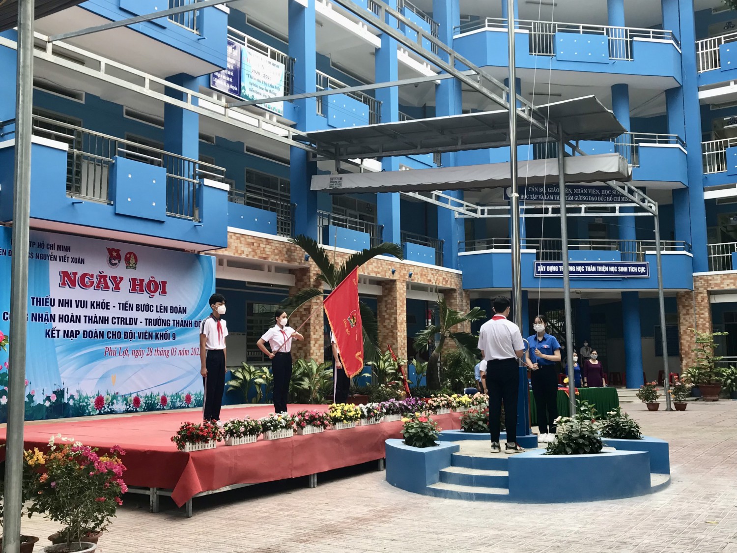Ngày hội " Thiếu nhi vui khỏe - Tiến bước lên Đoàn" và Lễ kết nạp Đoàn viên mới năm 2022