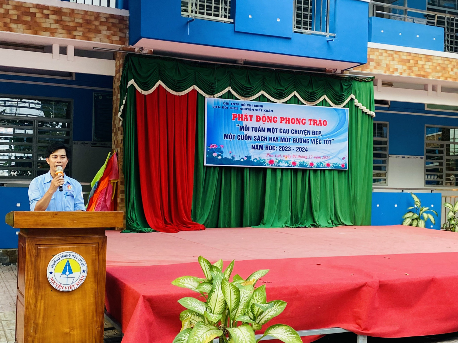 Liên Đội phát động thực hiện "Mỗi tuần một câu chuyện đẹp - Một quyển sách hay"