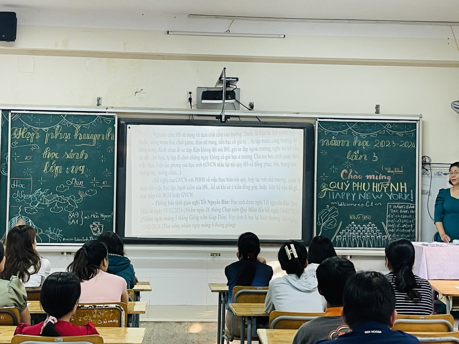 Họp phụ huynh học sinh lần 3, Năm học 2023 - 2024