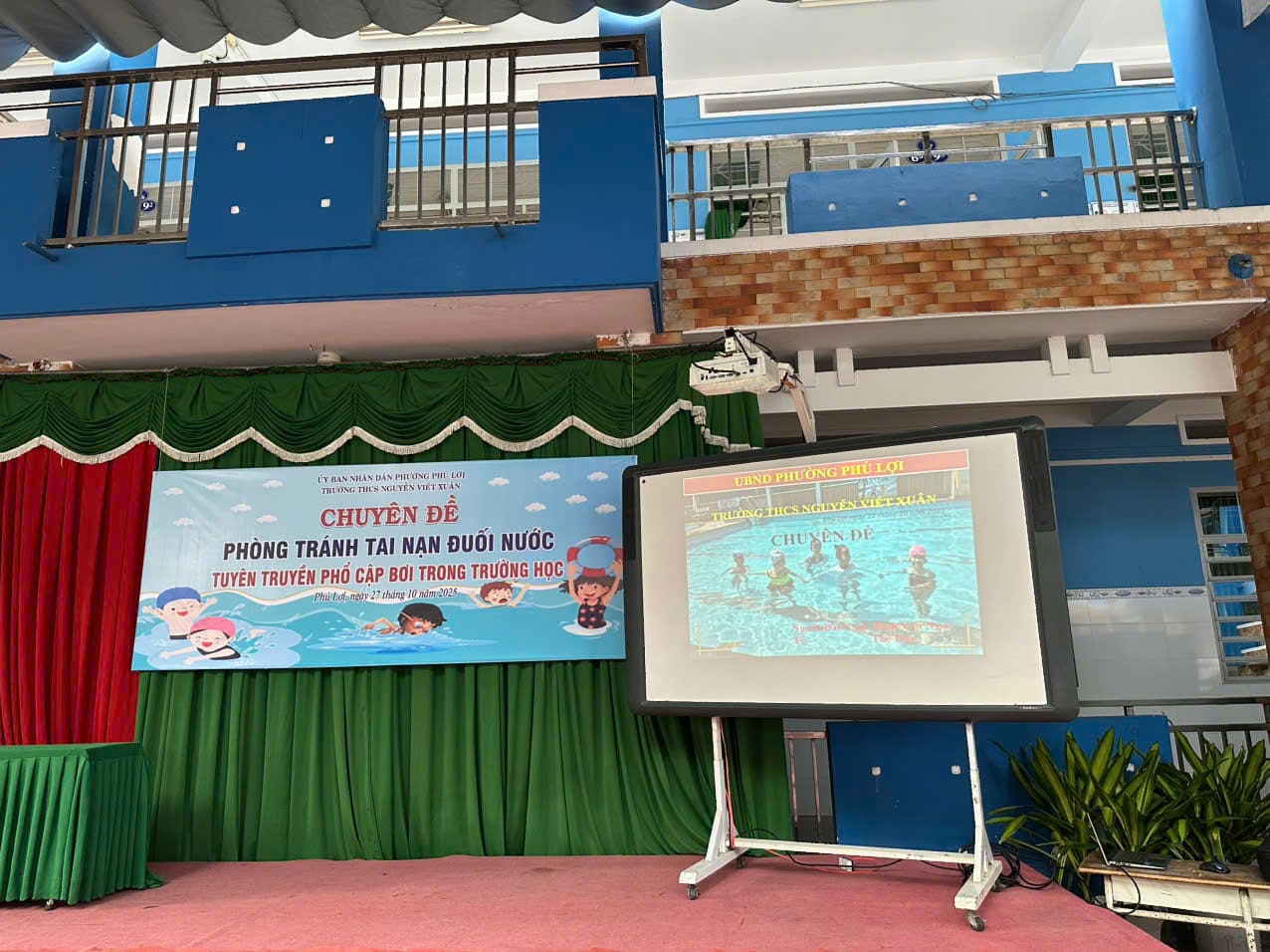 Trường THCS Nguyễn Viết Xuân tổ chức tuyên  truyền phòng chống tai nạn đuối nước cho học sinh