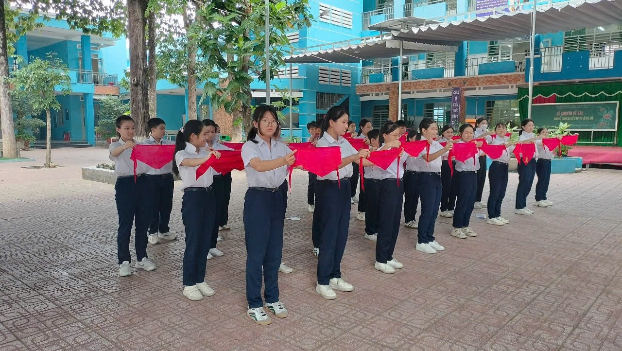 TẬP HUẤN NGHI THỨC ĐỘI NĂM HỌC 2025 - 2026